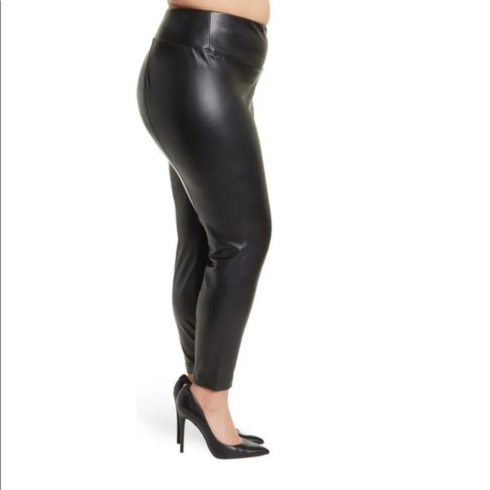 Faux Leather Legging Plus Size 3X (22-24) Stretchy $88 Catherine Malandrino